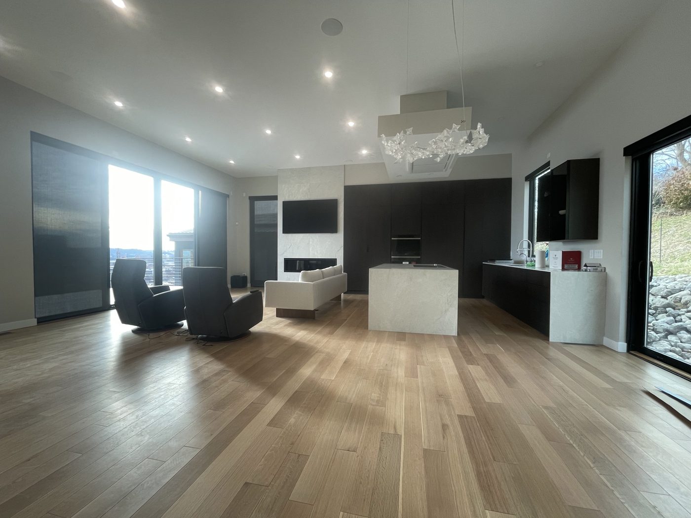 Modern kitchen remodel with all-new plumbing — DE Plumbing, Cincinnati