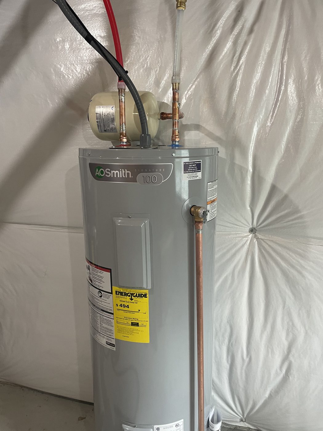 Newly installed water heater with clean connections — DE Plumbing, Cincinnati